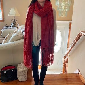 Oversized Zara knit red scarf